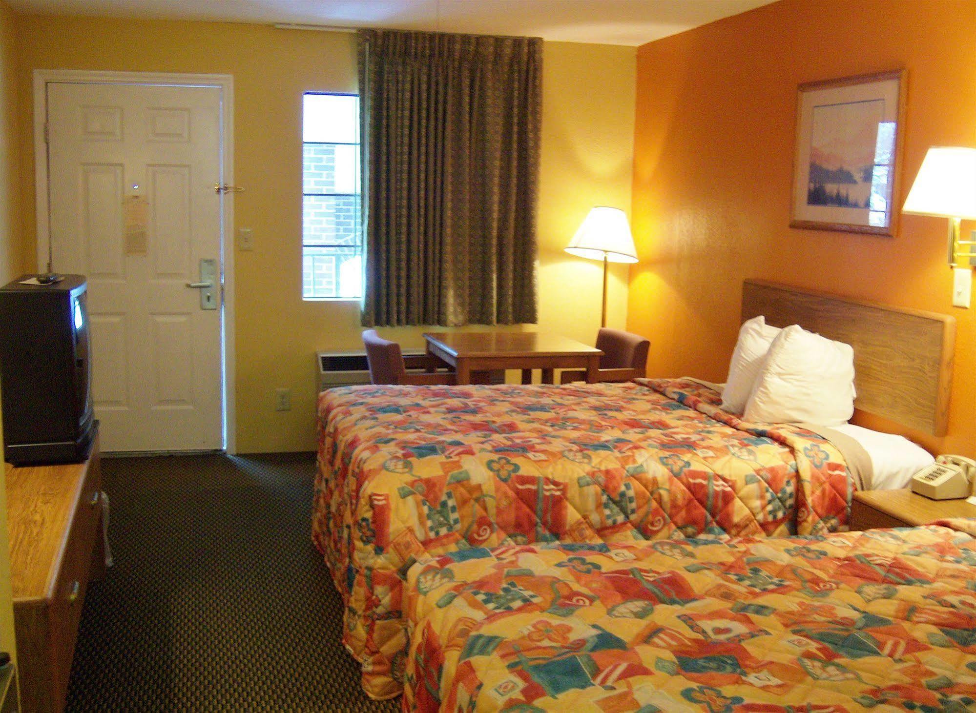 Days Inn ガンターズビル エクステリア 写真